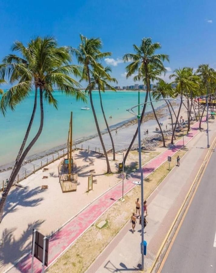 Flat Beira Mar De Jatiuca Em - Al * Maceió